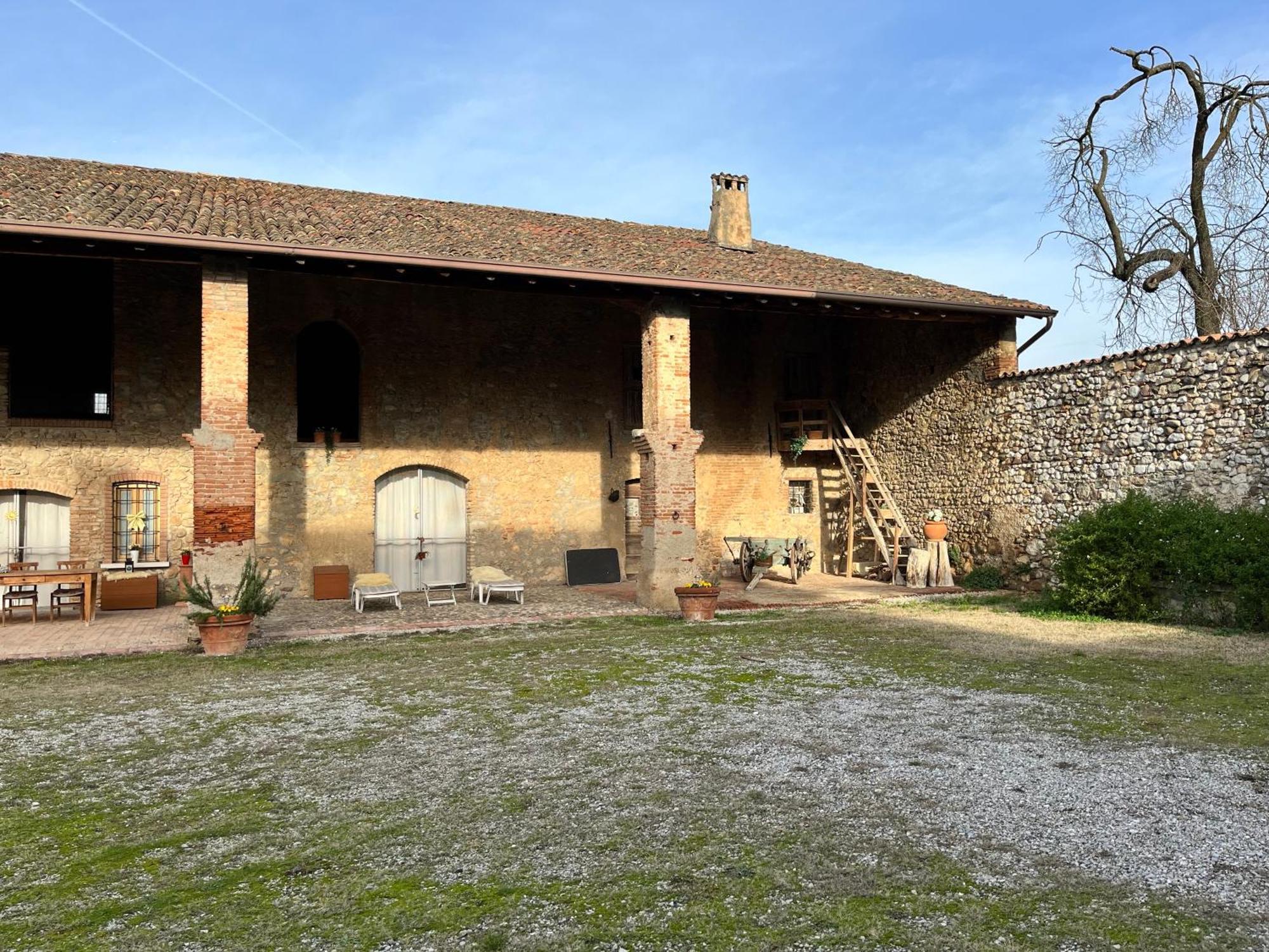 Bed and Breakfast Antico Cascinale Lombardo Lonato del Garda Exterior foto